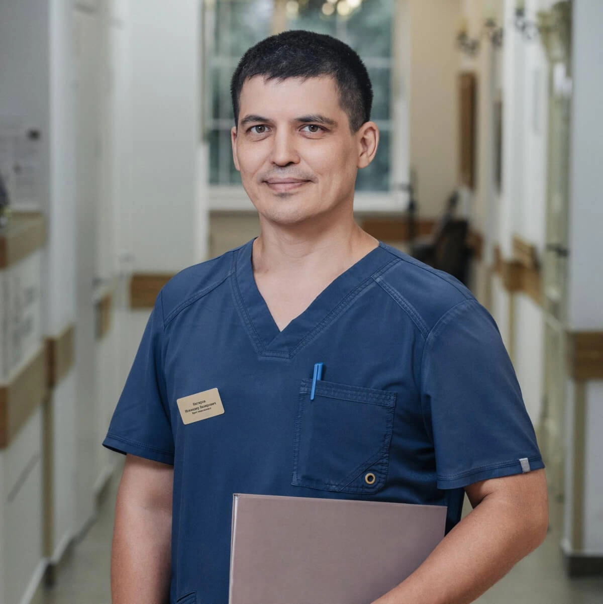 Янгиров Искандер Вазирович, врач-эндоскопист